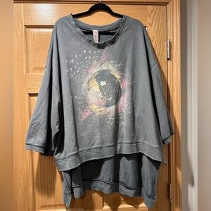 Magnolia Pearl Graphic Top